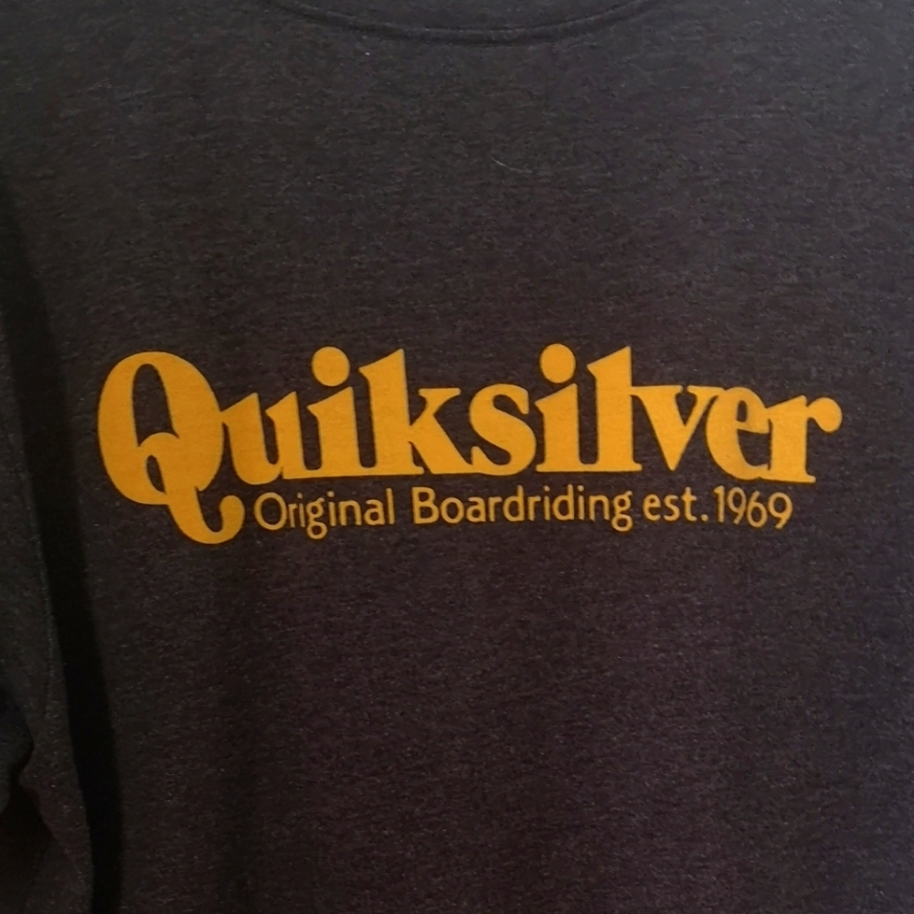 Quiksilver t-shirt Size M